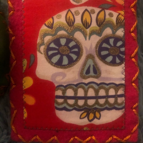 A pair•Makeup💄bag & Sunglasses🕶 or Phone📲 case! - Picture 6 of 7